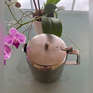 Vinod Stainless Salem Steel Large 6 Cup Coffee Tea Pot 18/8 Salem Steel 48 Ounce